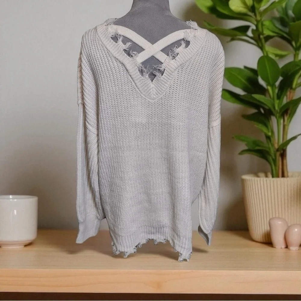 Rue21 Cream women's oversized, distressed V-neck knit sweater - Picture 3 of 3